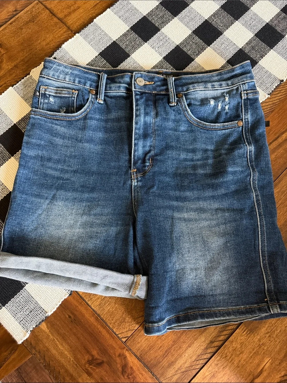 Judy Blue denim shorts